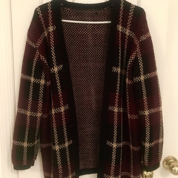 vintage black and red patterned cardigan - Picture 3 of 4